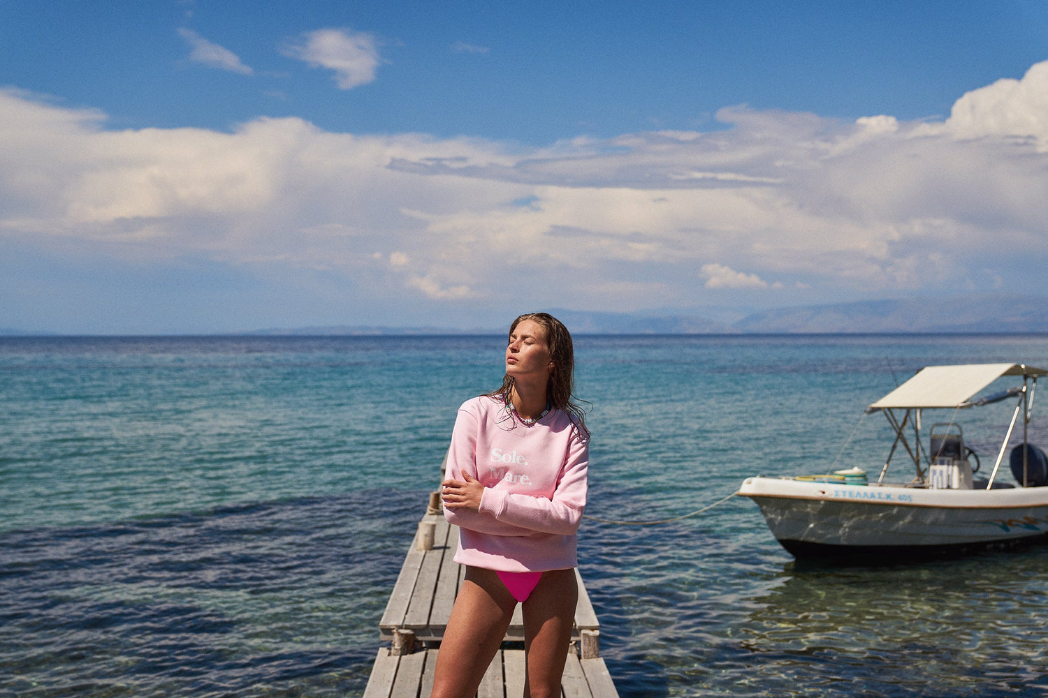 Bluza Sole Mare Vacanze to zawsze nastrój wakacyjnego vibu. Wakacje nad morzem. Corfu, Grecja.